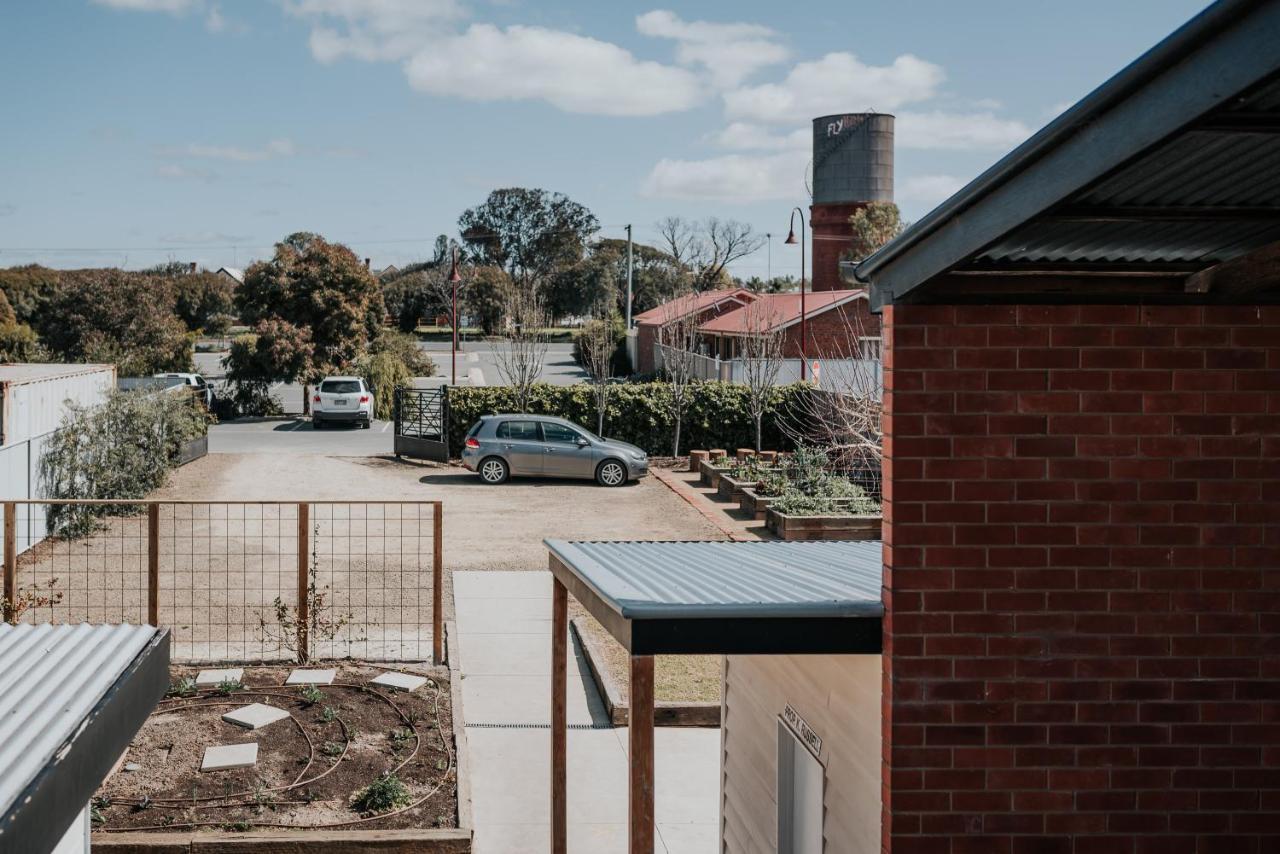 Apartments On Belmore - The Ledger Yarrawonga Exterior photo